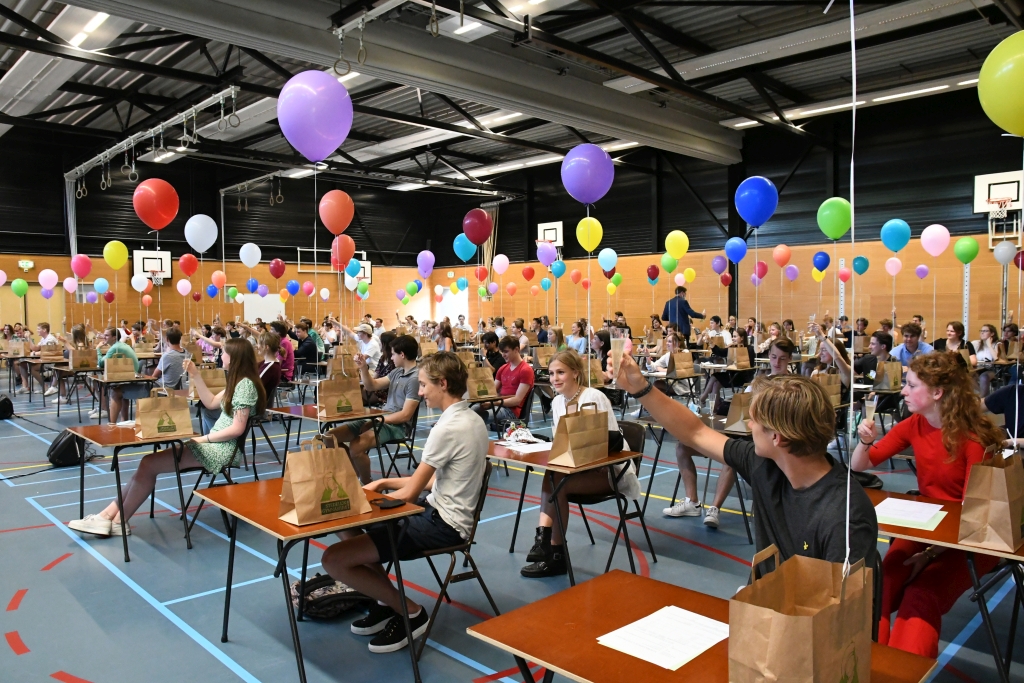 Ballonnen en bubbels voor onze geslaagden