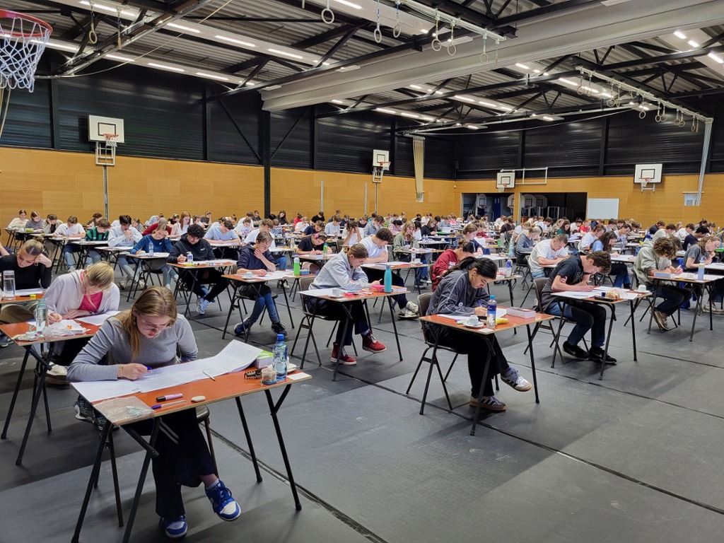 Examens begonnen!