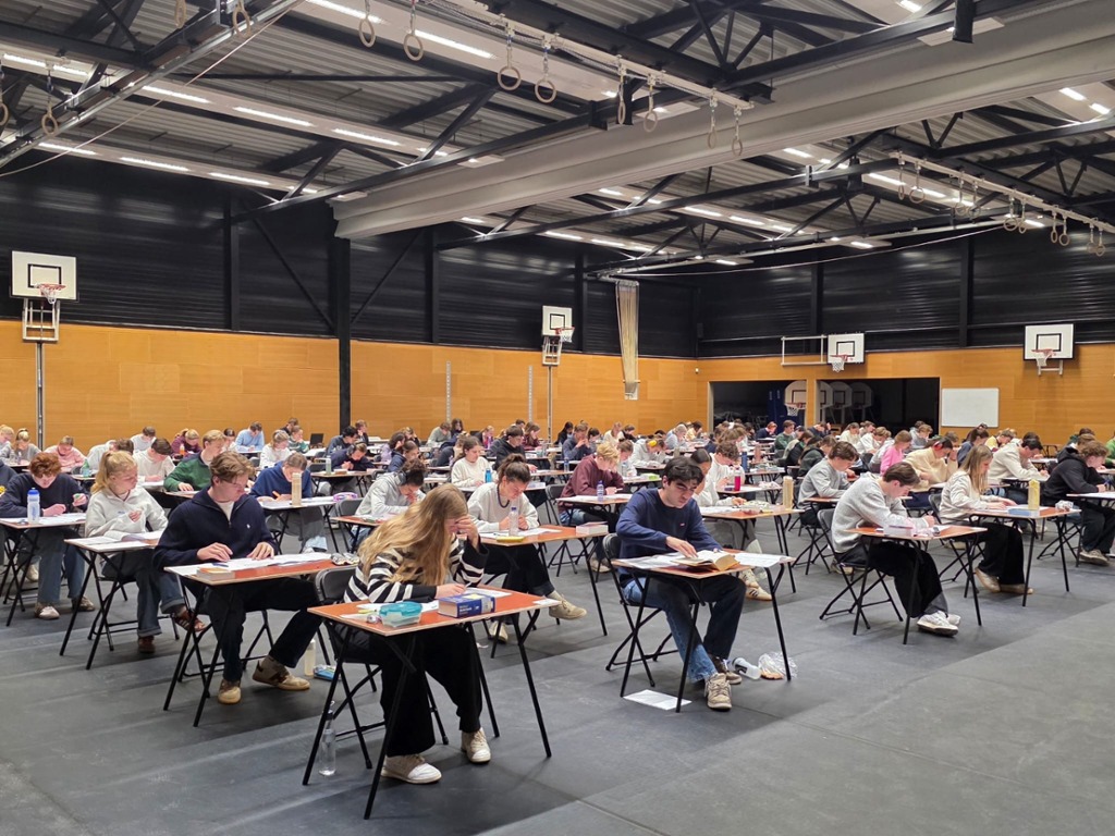 Examens begonnen